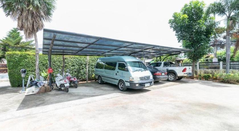 Oyo 75305 T Park Pak Chong Hotel Mu Si Exterior photo