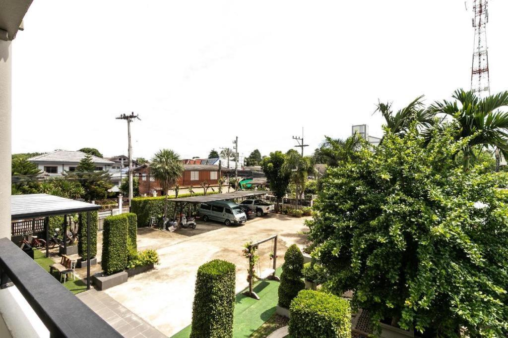 Oyo 75305 T Park Pak Chong Hotel Mu Si Exterior photo